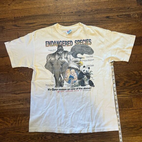 Rare 1992 Vintage Endangered Species t shirt Hem